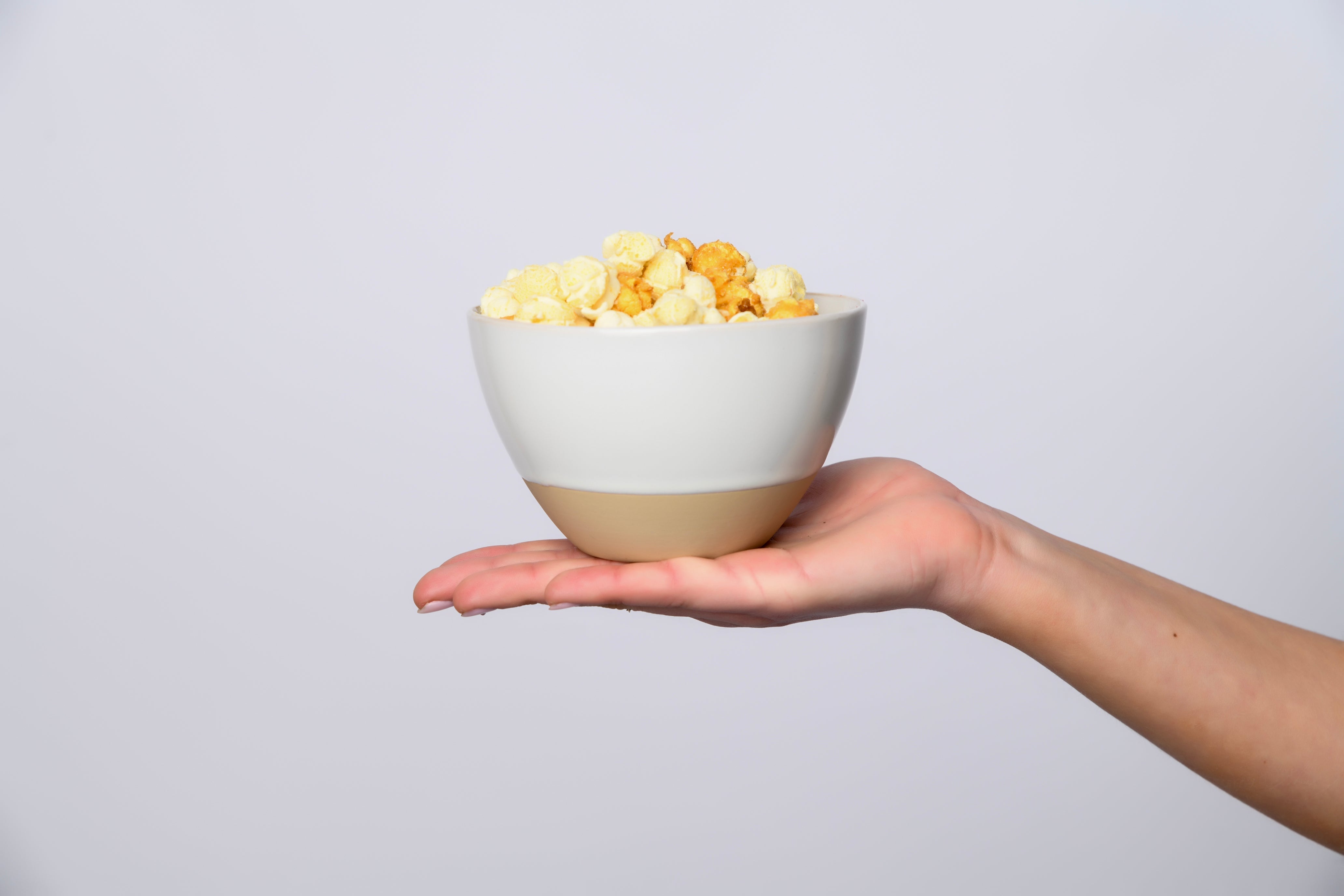 【新品未使用】ella popcorn T (ivory) White or Signature Popcorn in a Rice Bag - 28 oz. — ELLA & OLLIE